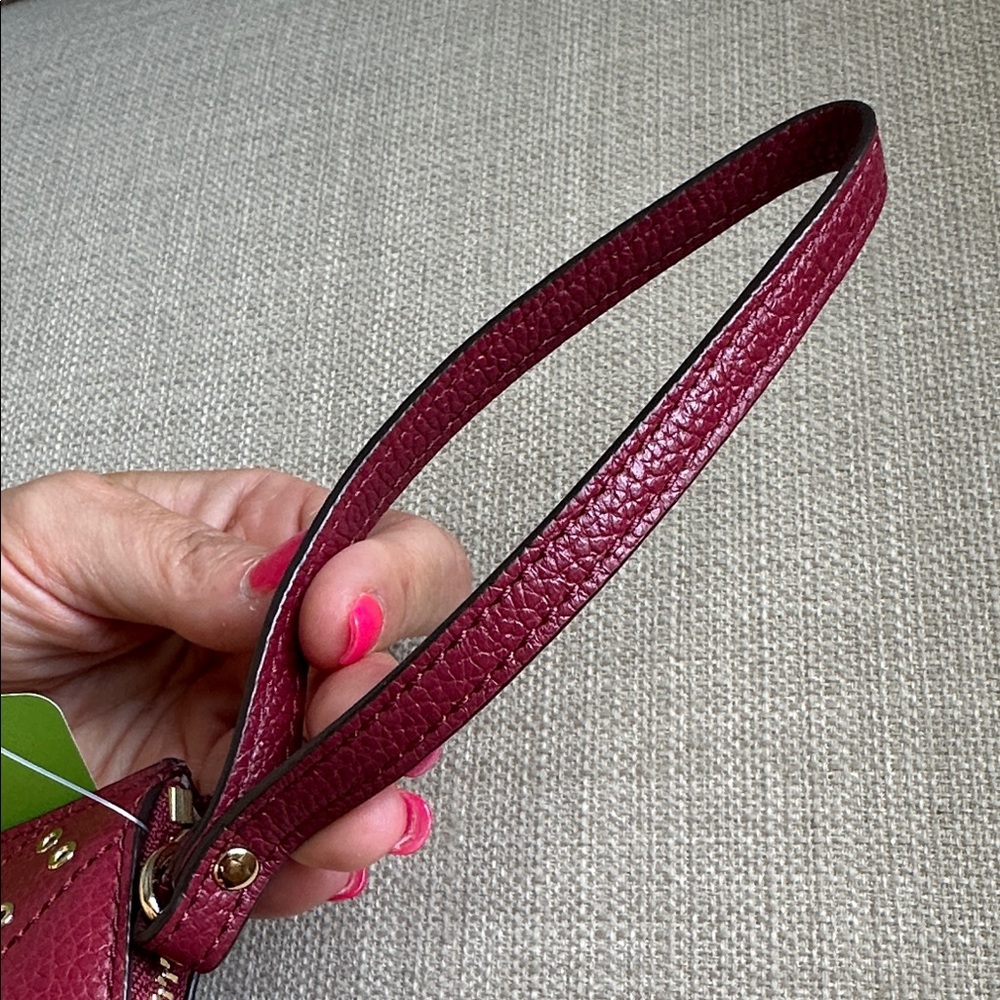 🚩NWOT🚩 Beautiful Michael Kors Burgundy Pebble Leather Studded Wristlet - Picture 13 of 13